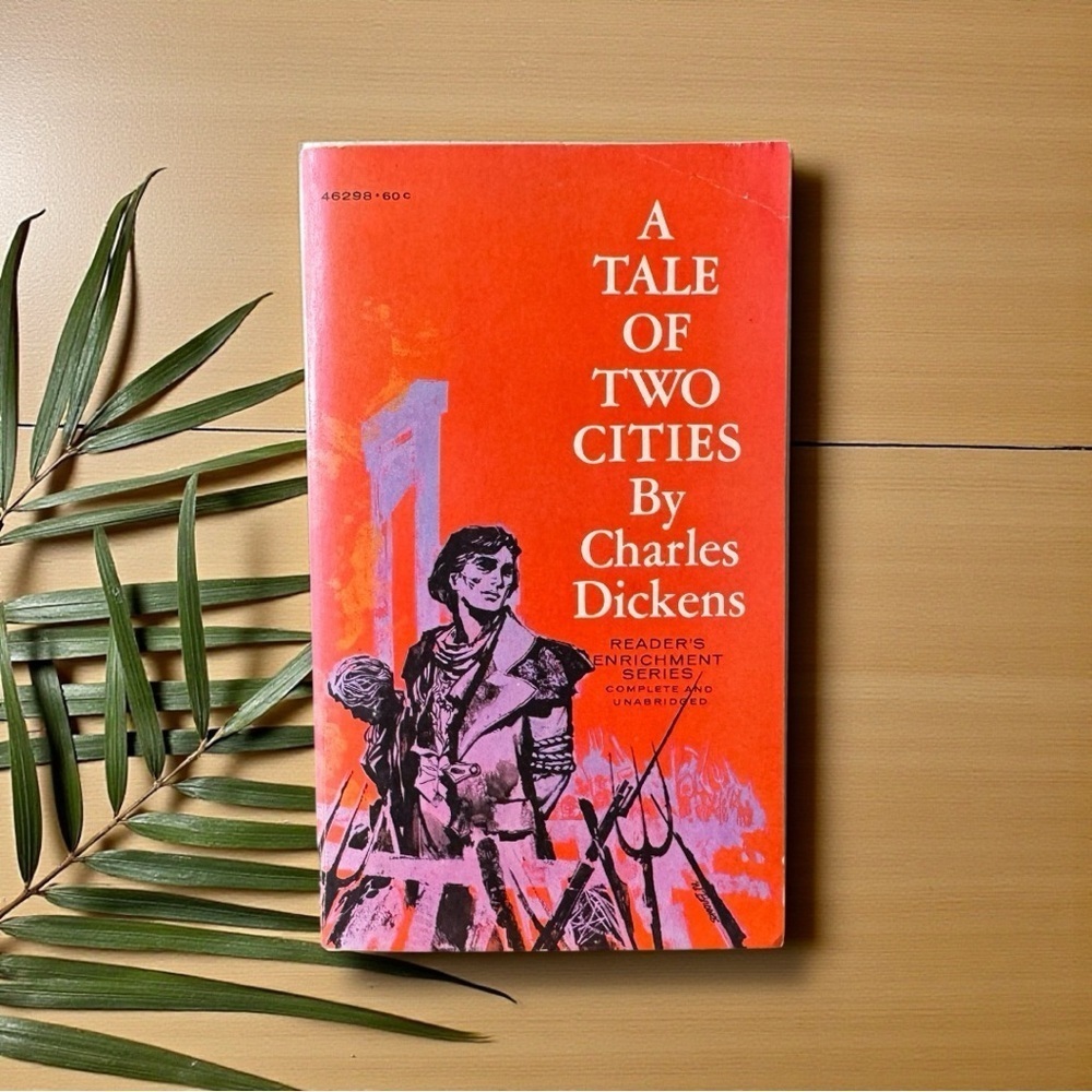 A Tale of Two Cities โ Charles Dickens - Vintage 1970 Paperback